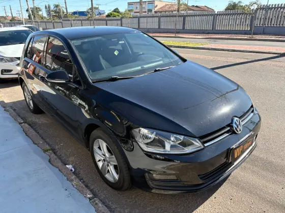 VOLKSWAGEN GOLF 1.4 TSI COMFORTLINE 16V GASOLINA 4P AUTOMÁTICO VOLKSWAGEN GOLF 1.4 TSI COMFORTLINE 16V GASOLINA 4P AUTOMÁTICO