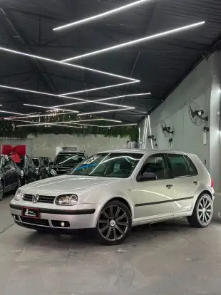 VOLKSWAGEN-GOLF-2002