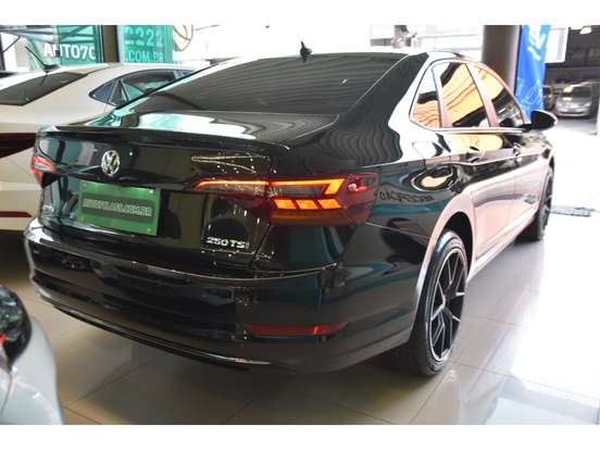 VOLKSWAGEN-JETTA-1.4 250 TSI TOTAL FLEX TIPTRONIC VOLKSWAGEN-JETTA-2018