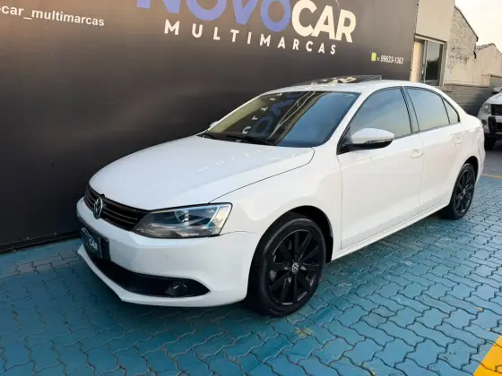 VOLKSWAGEN JETTA 2.0 COMFORTLINE FLEX 4P TIPTRONIC VOLKSWAGEN JETTA 2.0 COMFORTLINE FLEX 4P TIPTRONIC