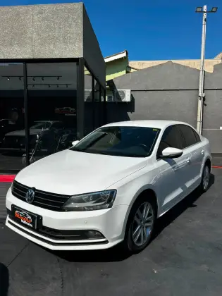 VOLKSWAGEN JETTA 2.0 TSI HIGHLINE 211CV GASOLINA 4P TIPTRONIC