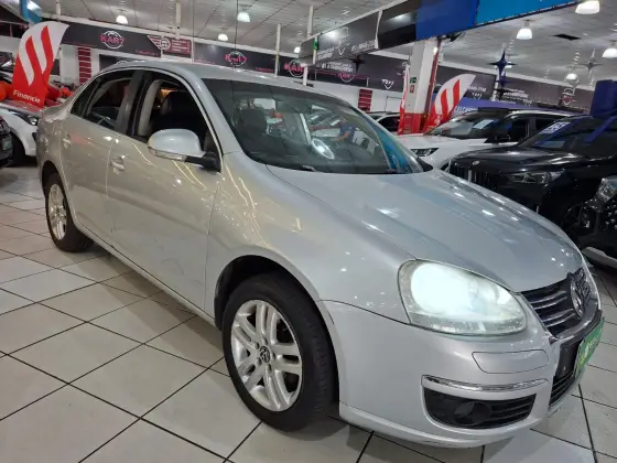 VOLKSWAGEN JETTA 2.5 I 20V 170CV GASOLINA 4P TIPTRONIC