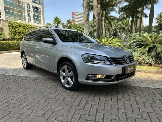 VOLKSWAGEN PASSAT VARIANT 2.0 TSI 16V 211CV GASOLINA 4P AUTOMÁTICO VOLKSWAGEN PASSAT VARIANT 2.0 TSI 16V 211CV GASOLINA 4P AUTOMÁTICO