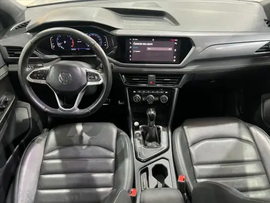 VOLKSWAGEN-TAOS-2021
