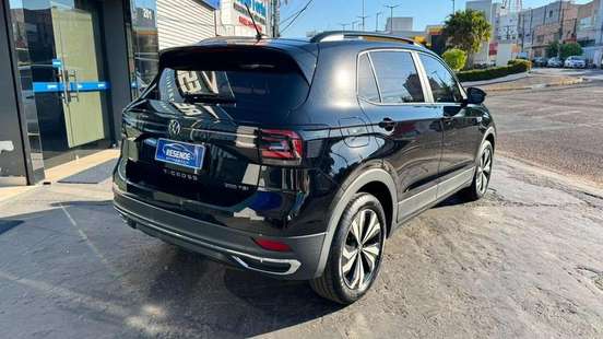 VOLKSWAGEN-T-CROSS-2023