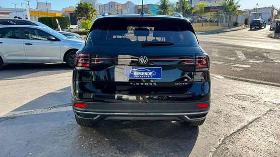 VOLKSWAGEN-T-CROSS-2023