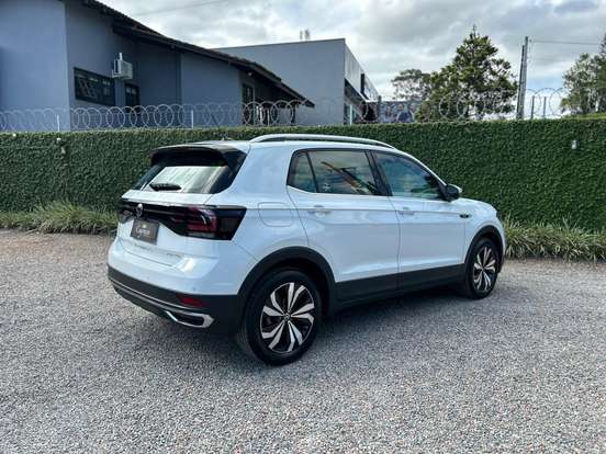 VOLKSWAGEN-T-CROSS-1.4 250 TSI TOTAL FLEX HIGHLINE AUTOMÁTICO VOLKSWAGEN-T-CROSS-2023