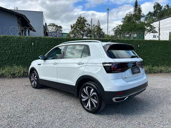 VOLKSWAGEN-T-CROSS-1.4 250 TSI TOTAL FLEX HIGHLINE AUTOMÁTICO VOLKSWAGEN-T-CROSS-2023