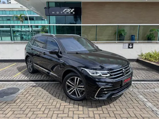 VOLKSWAGEN TIGUAN 2.0 300 TSI GASOLINA ALLSPACE R-LINE AUTOMÁTICO