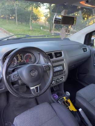 VOLKSWAGEN-FOX-1.6 MI SELEÇÃO 8V FLEX 4P AUTOMATIZADO VOLKSWAGEN-FOX-2013