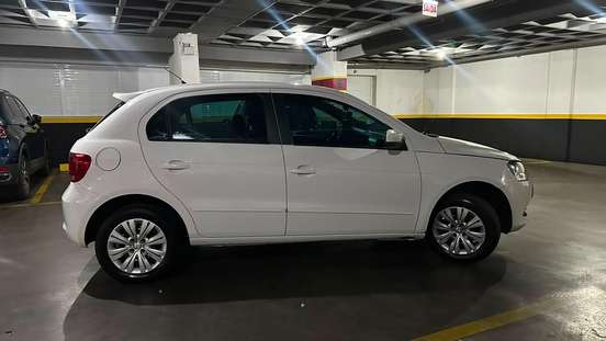 VOLKSWAGEN-GOL-2013