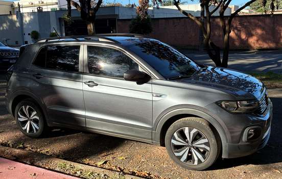 VOLKSWAGEN-T-CROSS-2023