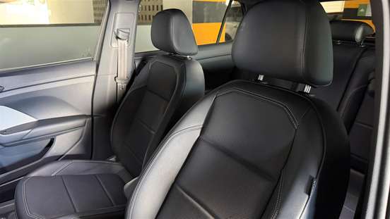 VOLKSWAGEN-T-CROSS-2024