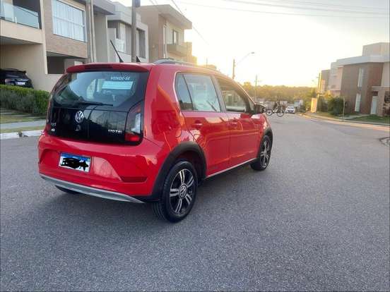 VOLKSWAGEN-UP-2019