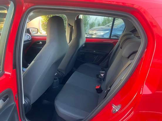 VOLKSWAGEN-UP-1.0 170 TSI TOTAL FLEX XTREME 4P MANUAL VOLKSWAGEN-UP-2019