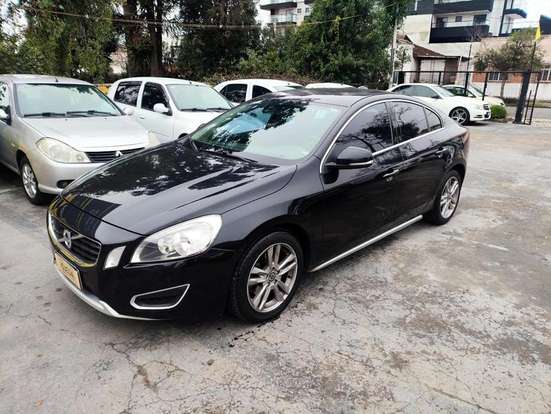 VOLVO-S60-2011