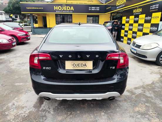 VOLVO-S60-2.0 T TURBO GASOLINA 4P AUTOMÁTICO VOLVO-S60-2011