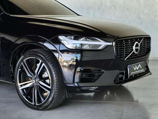 VOLVO-XC60-2019