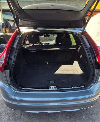 VOLVO-XC60-2015