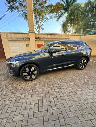 VOLVO-XC60-2024