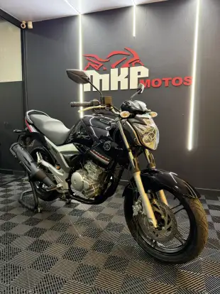 YAMAHA-YS 250 FAZER-2014