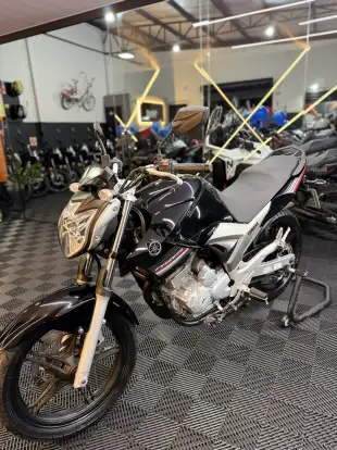 YAMAHA-YS 250 FAZER-2014