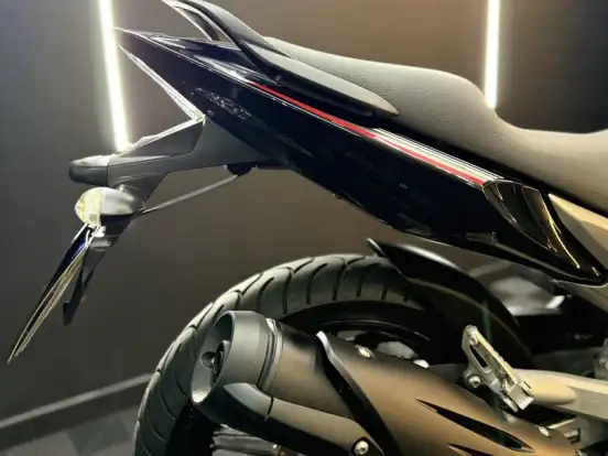 YAMAHA-YS 250 FAZER YAMAHA-YS 250 FAZER-2014