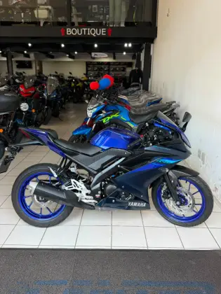 YAMAHA YZF R15 