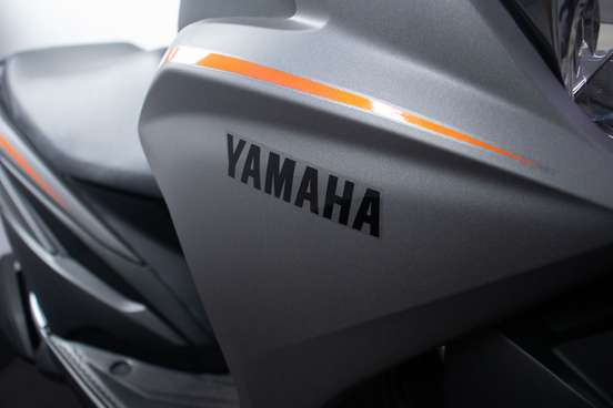 YAMAHA-FLUO 125 HYBRID CONNECTED ABS-2026