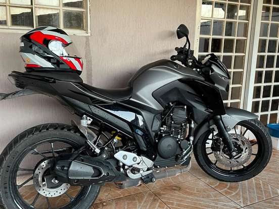 YAMAHA-FZ25 FAZER CONNECTED ABS YAMAHA-FZ25 FAZER CONNECTED ABS-2025