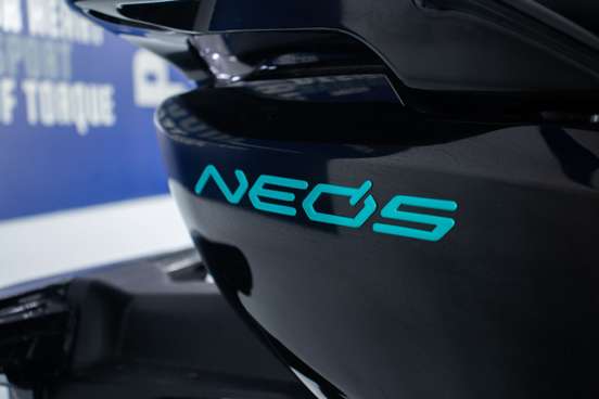 YAMAHA-NEOS CONNECTED-2025