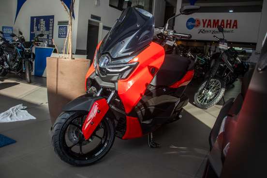 YAMAHA-NMAX CONNECTED 160 ABS-2026