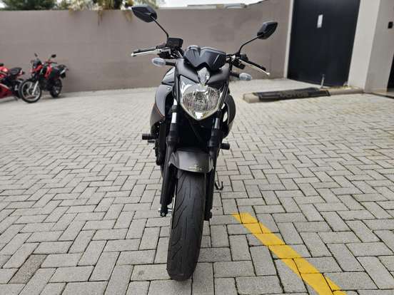YAMAHA-XJ6 N-2013