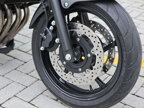 YAMAHA-XJ6 N-2013