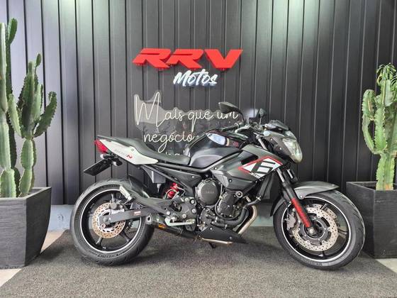 YAMAHA XJ6 N 