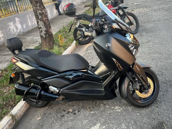 YAMAHA XMAX 250 CONNECTED ABS 