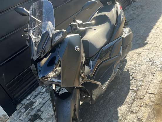 YAMAHA-XMAX 250 CONNECTED ABS YAMAHA-XMAX 250 CONNECTED ABS-2025