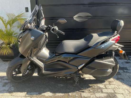 YAMAHA-XMAX 250 CONNECTED ABS-2025