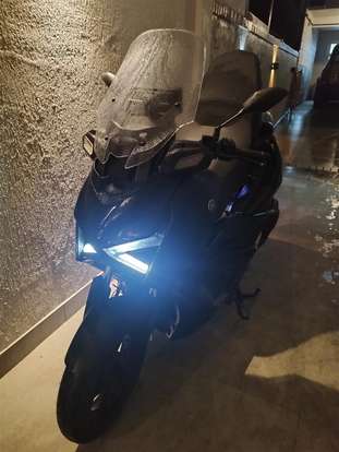 YAMAHA-XMAX 300 CONNECTED ABS-2026