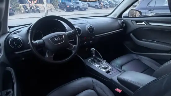 AUDI-A3-1.4 TFSI SEDAN ATTRACTION 16V GASOLINA 4P S-TRONIC AUDI-A3-2016