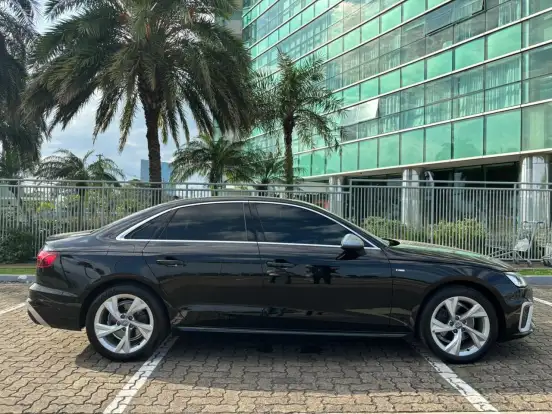AUDI-A4-2.0 TFSI GASOLINA PRESTIGE PLUS S TRONIC AUDI-A4-2020