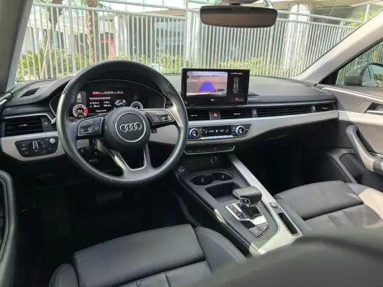 AUDI-A4-2020