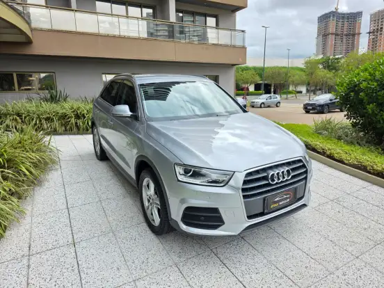 AUDI-Q3-2017