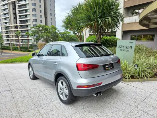 AUDI-Q3-2017