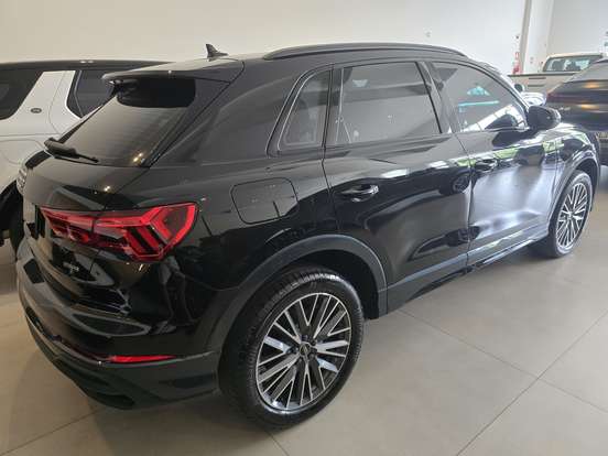 AUDI-Q3-2.0 40 TFSI GASOLINA PERFORMANCE BLACK QUATTRO TIPTRONIC AUDI-Q3-2023