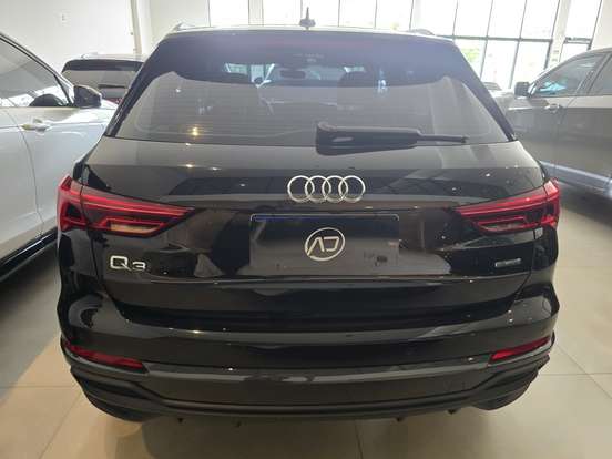 AUDI-Q3-2.0 40 TFSI GASOLINA PERFORMANCE BLACK QUATTRO TIPTRONIC AUDI-Q3-2023
