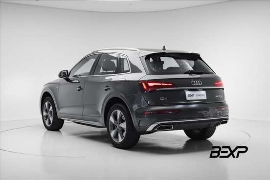 AUDI-Q5-2024