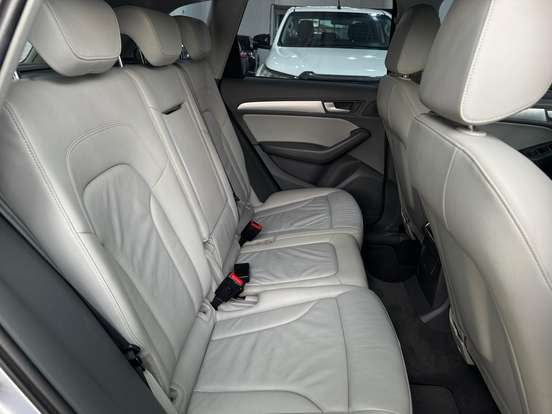AUDI-Q5-2016