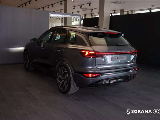 AUDI-Q6 E-TRON-100 KW ELÉTRICO S LINE QUATTRO AUDI-Q6 E-TRON-2026