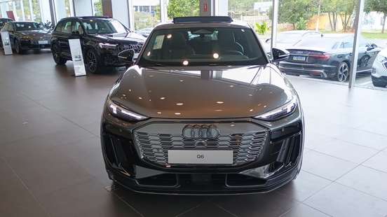 AUDI-Q6 E-TRON-2025